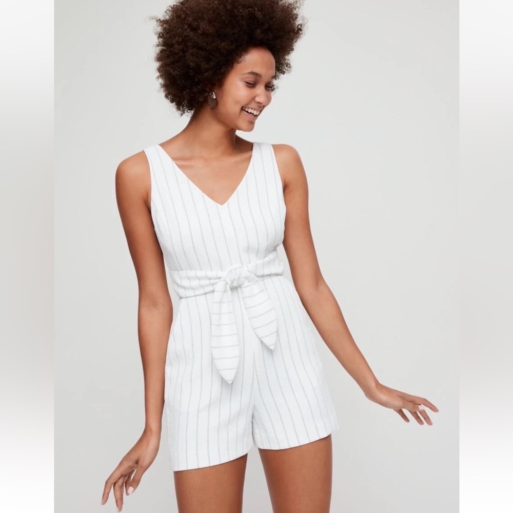 Wilfred Aritzia Ècoulement Romper in Espace Wrap Top Sz 4 White Blue